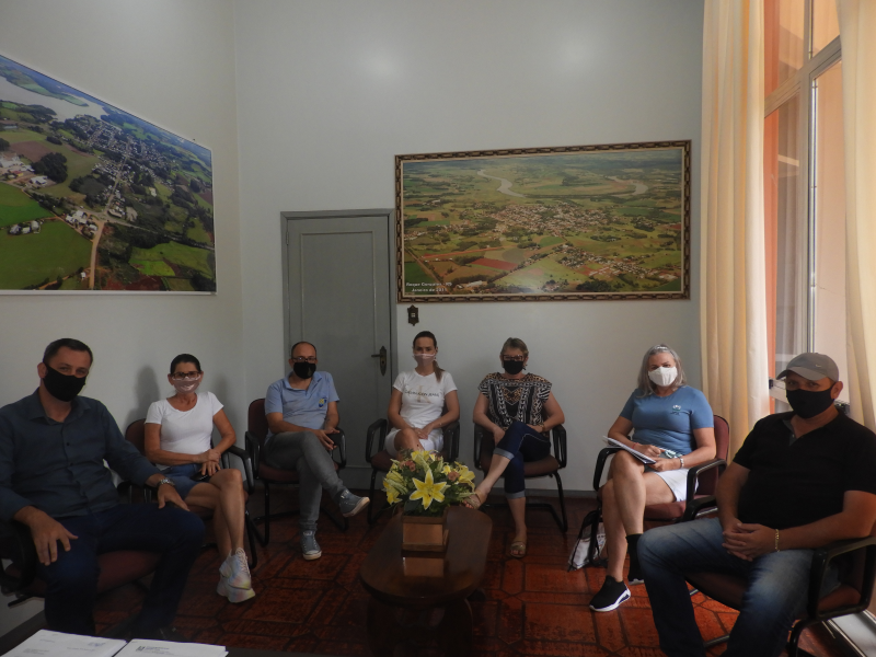 REUNIÃO COM A DIRETORIA DA APAE